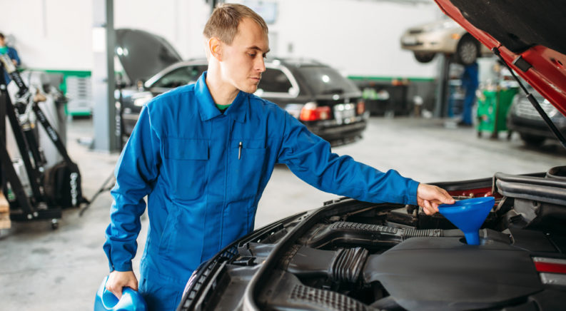 10 Reasons Not to Skip a Cheap Oil Change