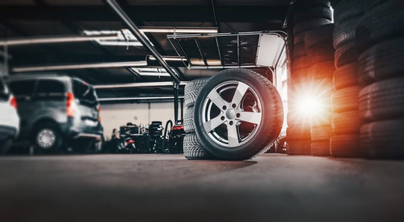 Performance Tires Versus Regular Tires: What’s the Difference?