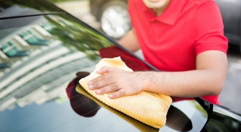 How to Keep Your Car’s Windows and Glass Clean