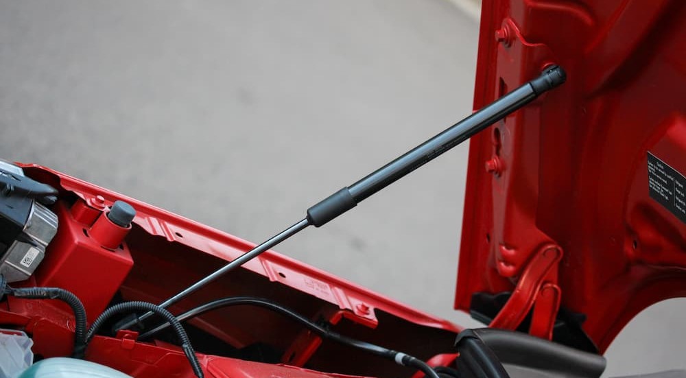 Shuts Strut The Open and Shut Case of Hood and Liftgate Strut Replacement