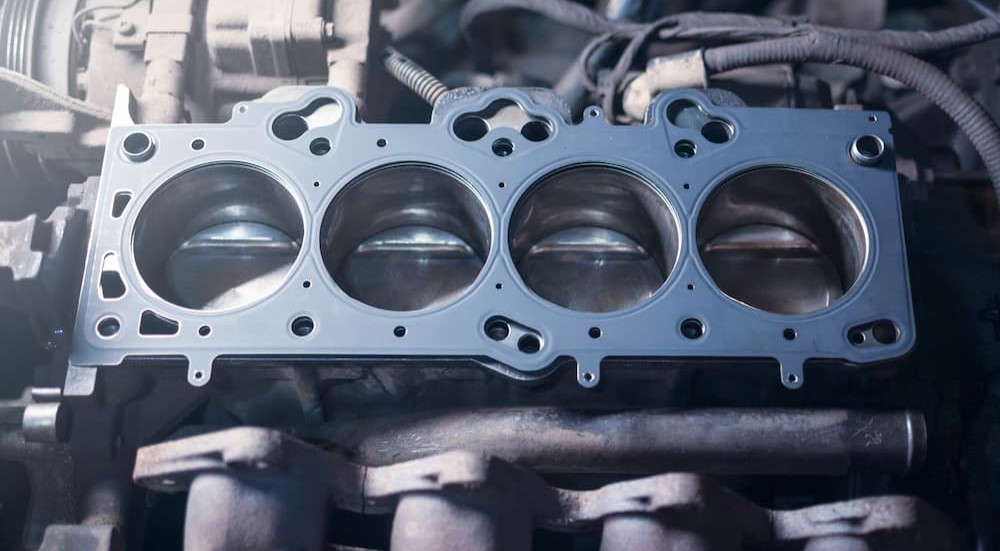 A new head gasket is shown.